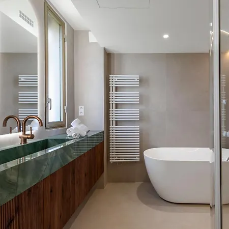 Pick A Flat's Penthouse In - L'eden Appartement *